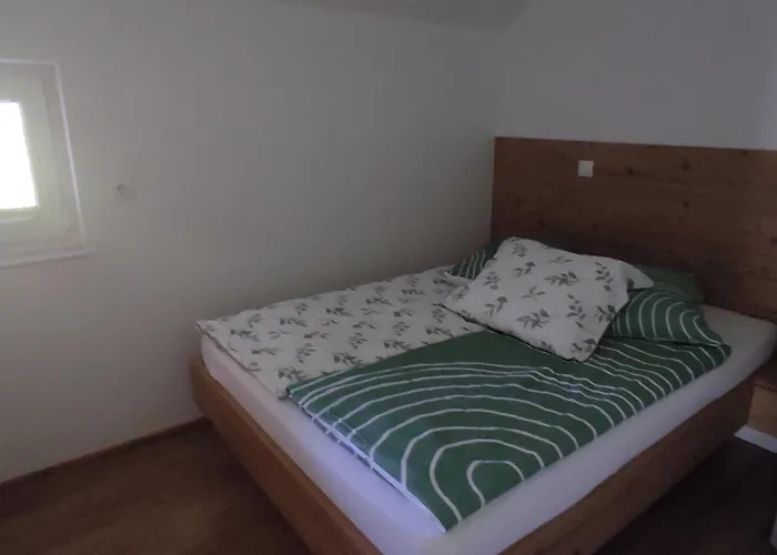 Hisa Katja-privat Wellness * クランスカゴーラ