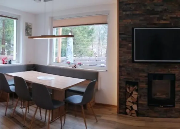 Hisa Katja-privat Wellness アパート *